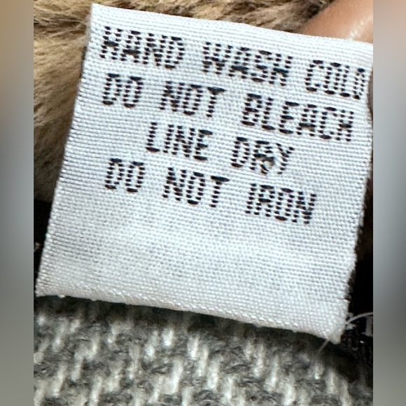 Boho Shawl Wrap Cape By Anthropologie Plaid Fun Fur Soft Warm Cozy peasant OS - Picture 15 of 16